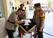Pelantikan Kabag SDM dan Kapolsek Pekanbaru Kota oleh Kapolresta Pekanbaru