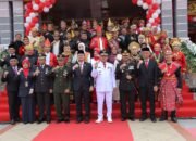 Kapolres Kuansing Hadiri Upacara Detik-Detik Proklamasi Dalam Peringatan HUT Ke-79 Kemerdekaan Republik Indonesia di Lapangan Limuno