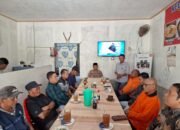 Kapolsek Siak Kompol Ali Azar S.Sos beserta Panit 2 Binmas Polsek Siak Aipda Sijondri SH dan Bhabinkamtibmas Melakukan Cooling System