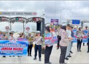 DITLANTAS POLDA RIAU GELAR KAMPANYE KESELAMATAN & COOLING SYSTEM PILKADA DAMAI 2024 DI GERBANG TOL SUNGAI PINANG