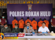 Kapolres Rokan Hulu, AKBP Budi Setiyono Pimpin Pers Rilis Ungkap Kasus Pembunuhan Harimau Di Desa Tibawan, Enam Pelaku Ditangkap