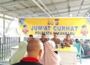 Polresta Pekanbaru dan Polsek Sukajadi Gelar “Jumat Curhat”, Warga Keluhkan Keamanan Lingkungan