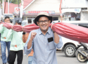Pemkab Kuansing Bentangkan Bendera Merah Putih Sepanjang 2 Km