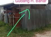 Kuat dugaan gudang penimbunan BBM solar bersubsidi jalan kadiran di kuasai penuh oleh H. Bahar