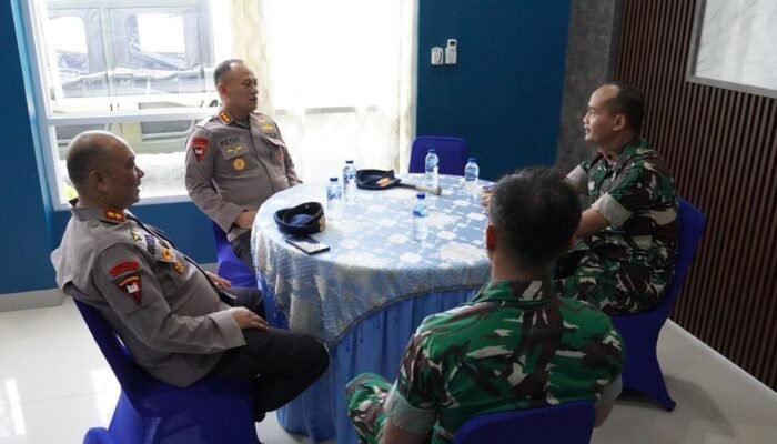 Kunjungan Dansat Brimob Riau : Pererat Sinergi dengan Batalyon Parako 462 Pasgat dan Kompi Kavaleri 6/RBT