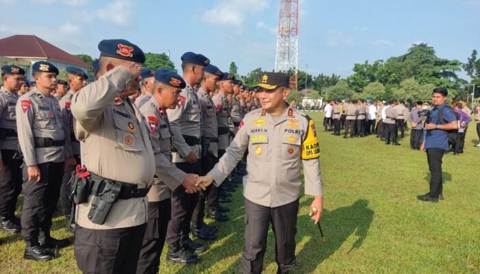 Kapolda Riau Apresiasi Ketangguhan Brimob dalam Misi Kemanusiaan Penanganan Bencana Alam