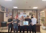 Insan Pers Anugerahkan Piagam Penghargaan kepada Wakapolda Riau Brigjen Pol Jossy Kusumo