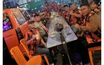 ‎ ‎Ramadan Penuh Kepedulian, Hankam MPC Pemuda Pancasila Pekanbaru Berbagi Takjil dan Santuni Anak Yatim