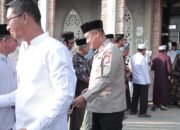 Kapolres Rohil dan Wakil Bupati Lepas 8 Calon Jamaah Haji Panipahan, Suasana Haru Warnai Prosesi
