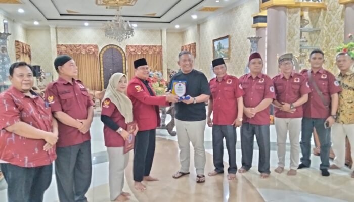 Halal Bihalal DPD LPP-TIPIKOR RI Rohul, Bupati Anton Dapat Penghargaan atas Komitmen Berantas Korupsi