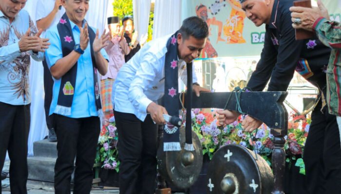 Bupati Kampar Buka Festival Kreatif Lipat Kain Season 3, Dorong Pelestarian Budaya dan Ekonomi Kreatif