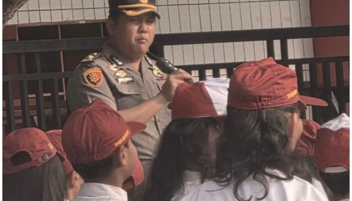 Kompol Indra Edukasi Siswa SD Kalam Kudus Pekanbaru: Waspada Bahaya Kejahatan Digital Sejak Dini