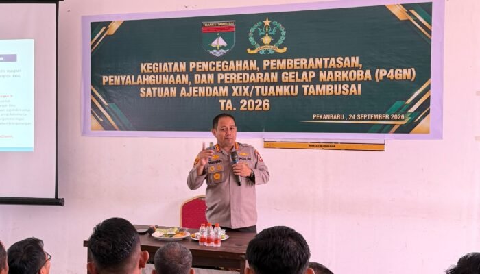 Cegah Narkoba Masuk Lingkungan Militer, BNNK Pekanbaru Sosialisasi dan Tes Urine 20 Personel Ajendam