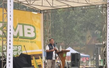 Kepala BNNK Pekanbaru Bekali 2.900 Mahasiswa Baru Unilak tentang Bahaya Narkoba